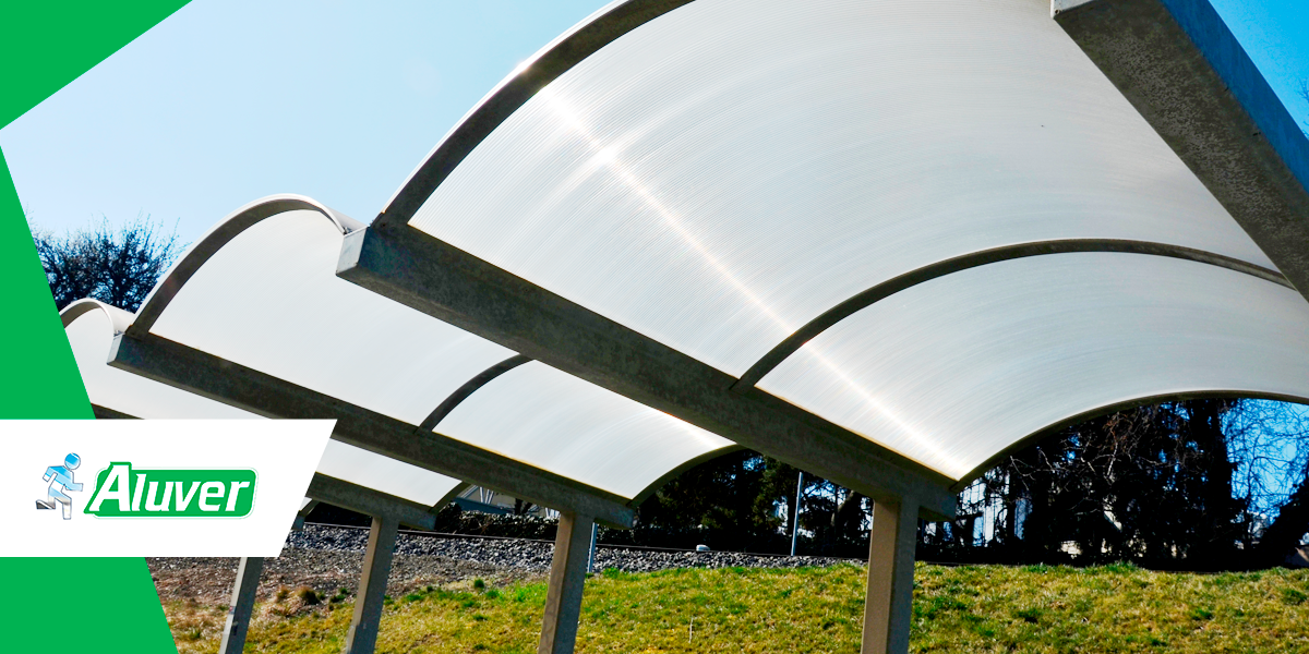 Le Plexiglass d'Aluver : Une flexibilité exceptionnelle pour tous vos projets